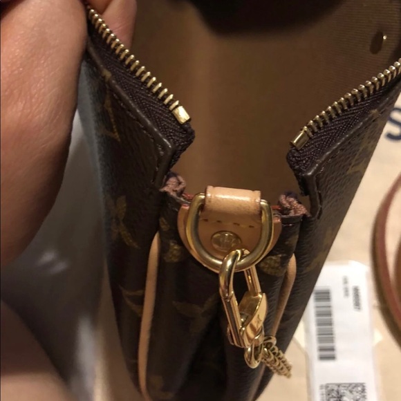 Authentic Louis Vuitton Eva Clouch - Picture 7 of 8